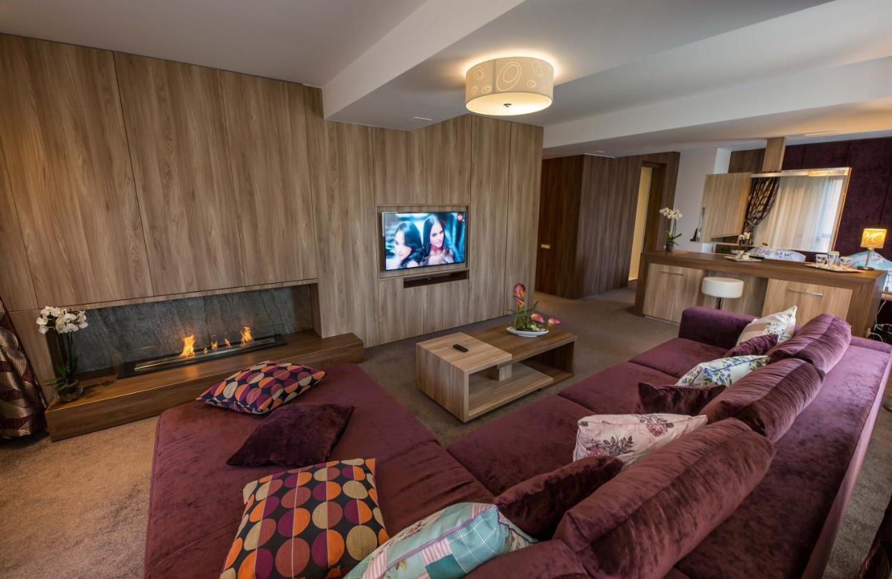 Eden Grand Resort Predeal Extérieur photo