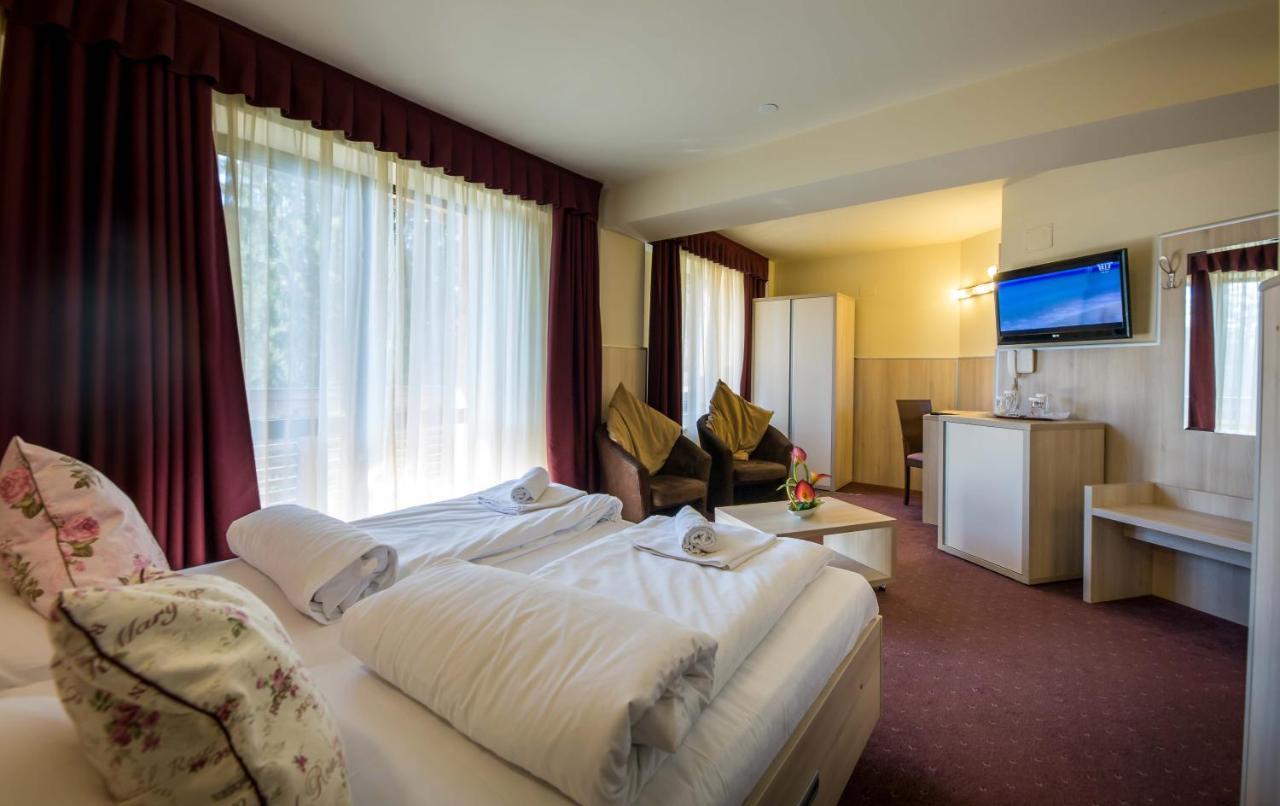 Eden Grand Resort Predeal Extérieur photo